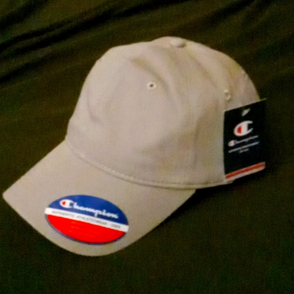 CHAMPION StrapBack🧢hat.medium grey relaxed fit.NWT.
